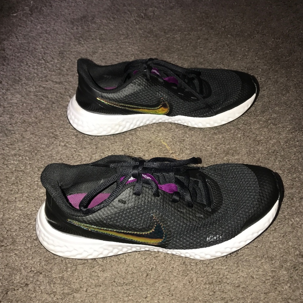 Big Kids Nike Revolution 5 Running Sneakers